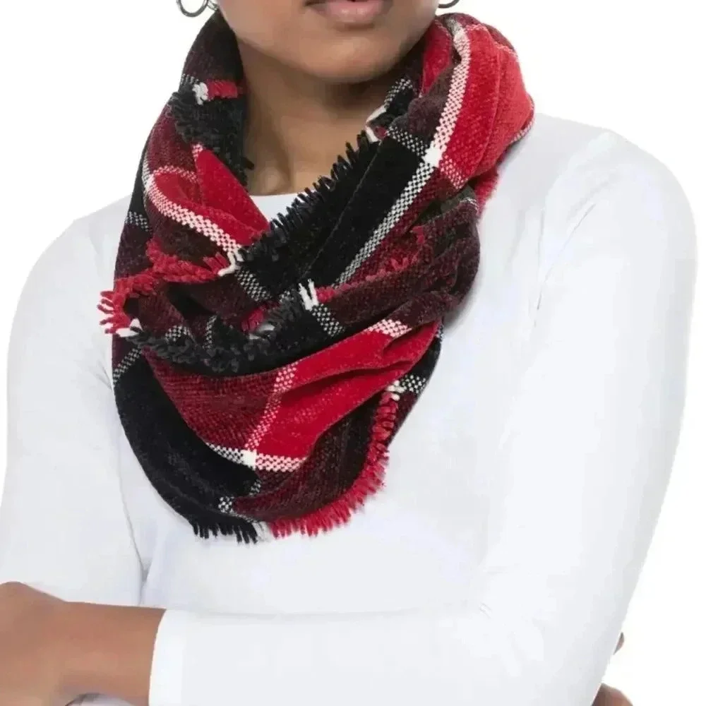 Charter Club Chenille Infinity Scarf Black Red Multi Plaid Woven Loop Fringed